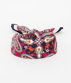 Lenço com Estampa Paisley