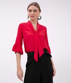 Blusa com Botões e Babados 