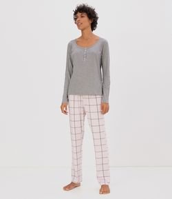 Pijama Manga Longa Canelado com Calça Xadrez