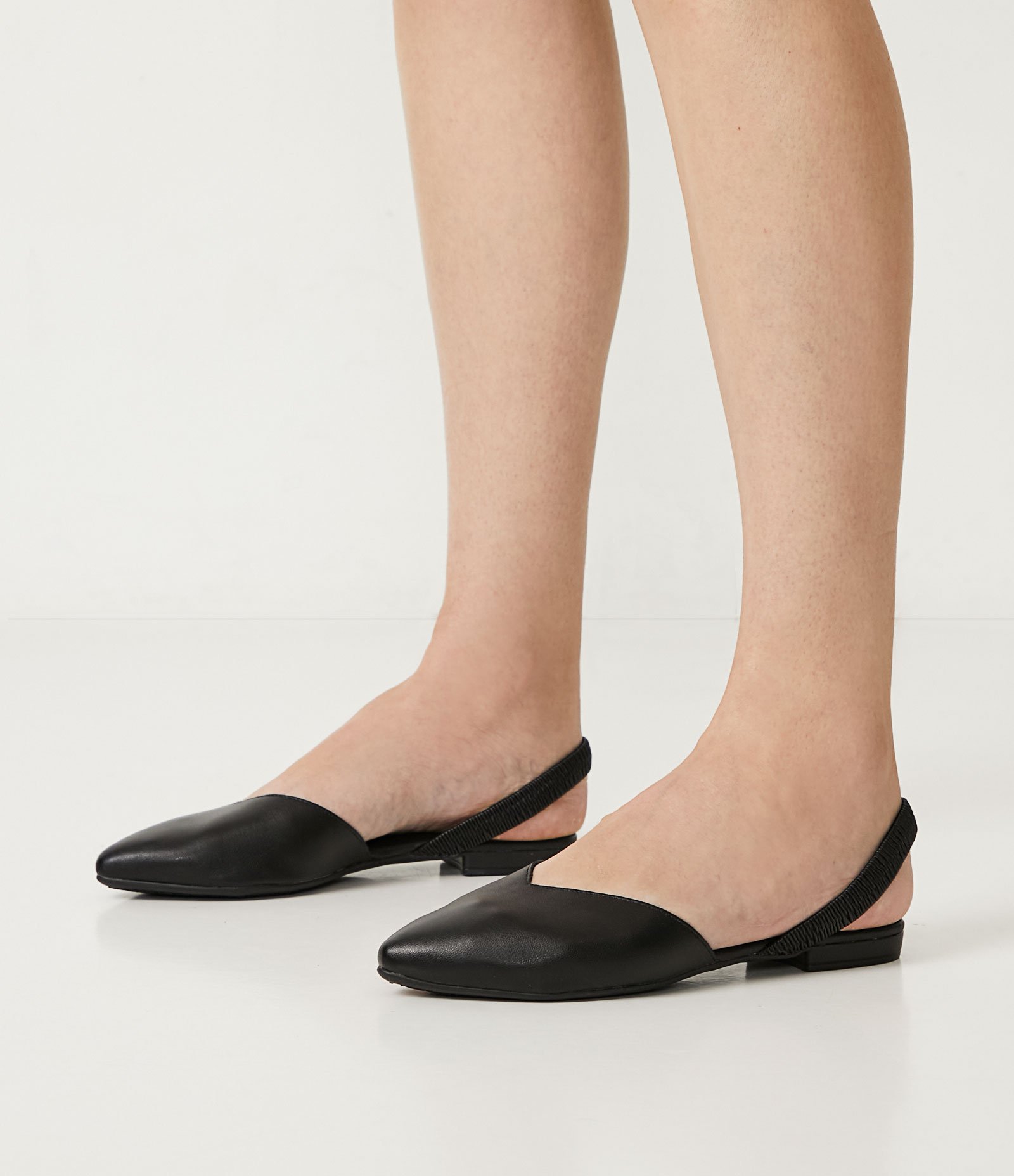 Sapatilha Mule Bico Fino e Elástico no Tornozelo Beira Rio Preto 6