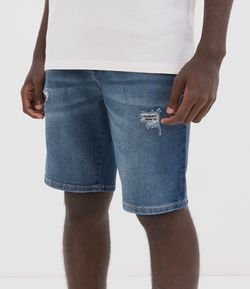 Bermuda Slim com Puídos em Jeans
