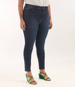 Calça Jeans Skinny Com Metais Curve & Plus Size