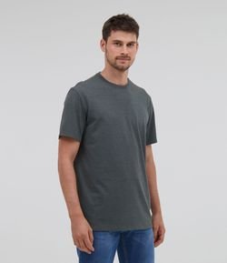 Camiseta Comfort Básica em Meia Malha com Manga Curta