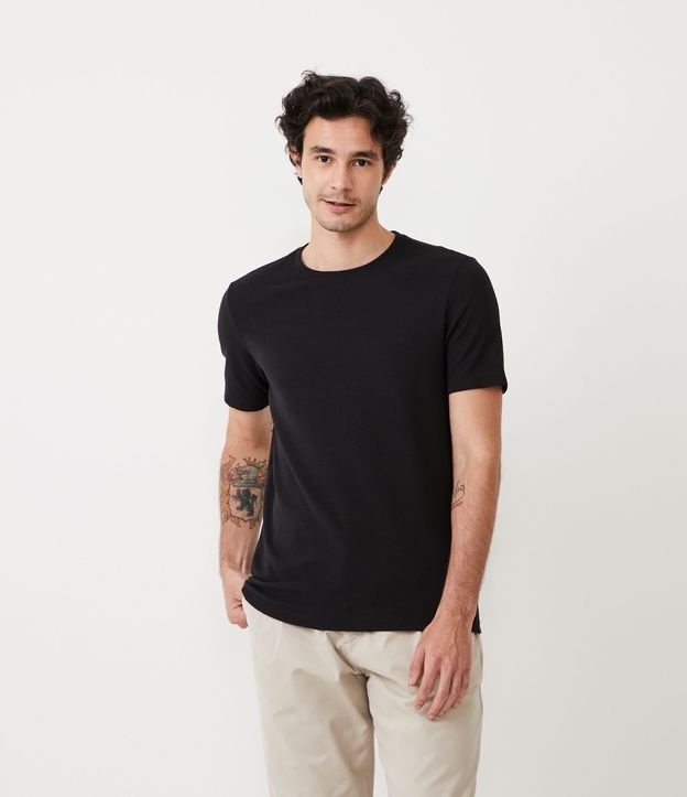 Camiseta Slim em Algodão Peruano com Textura Canelada Preto 1