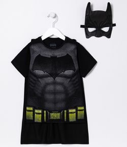 Camiseta Infantil Estampa Realista Corpo do Batman com Capa e Máscara - Tam 3 a 8 anos
