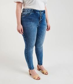 Calça Jeans Skinny com Botões Curve & Plus Size