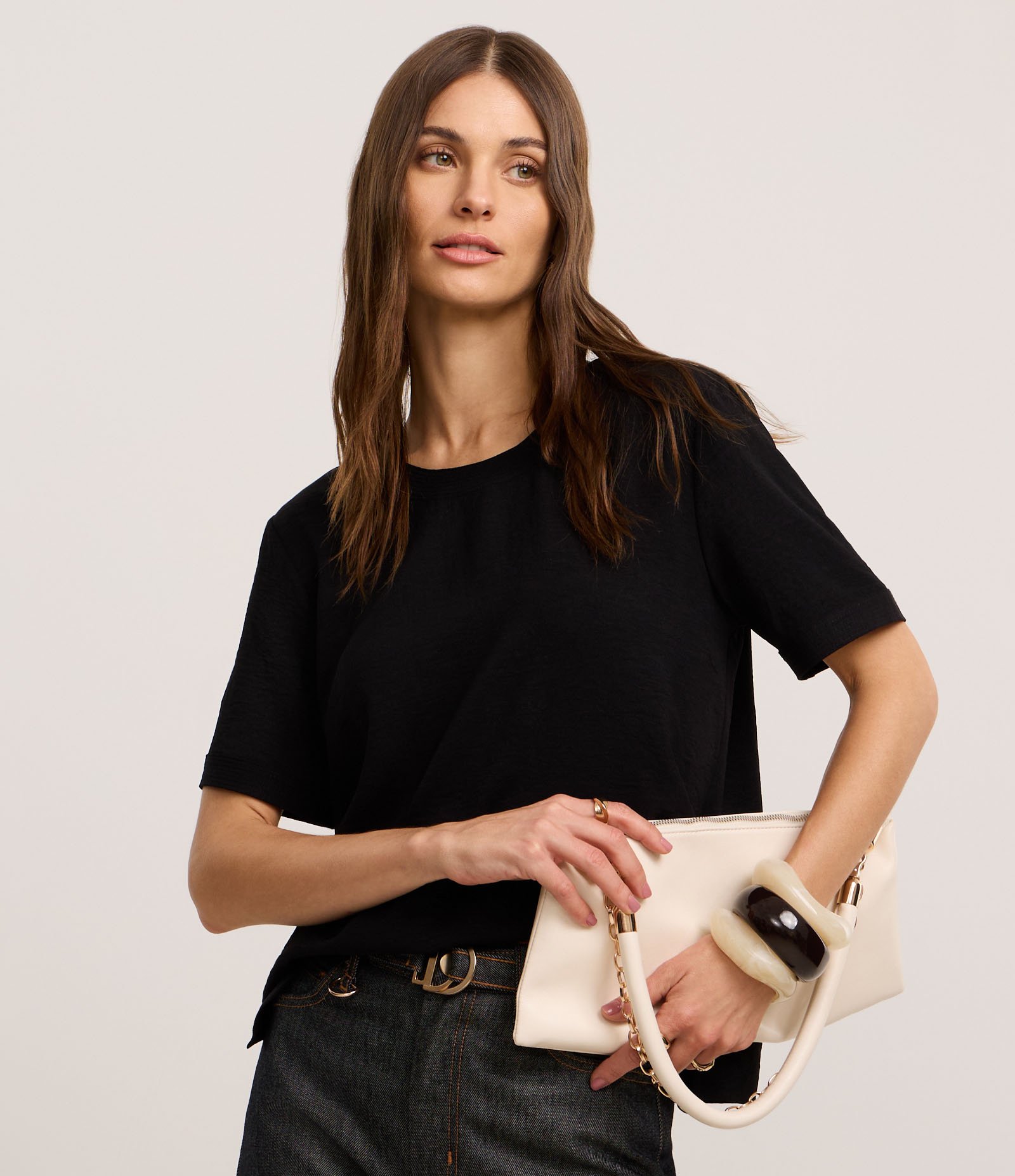 Blusa com Abertura nas Costas e Detalhes Pespontados Preto 1