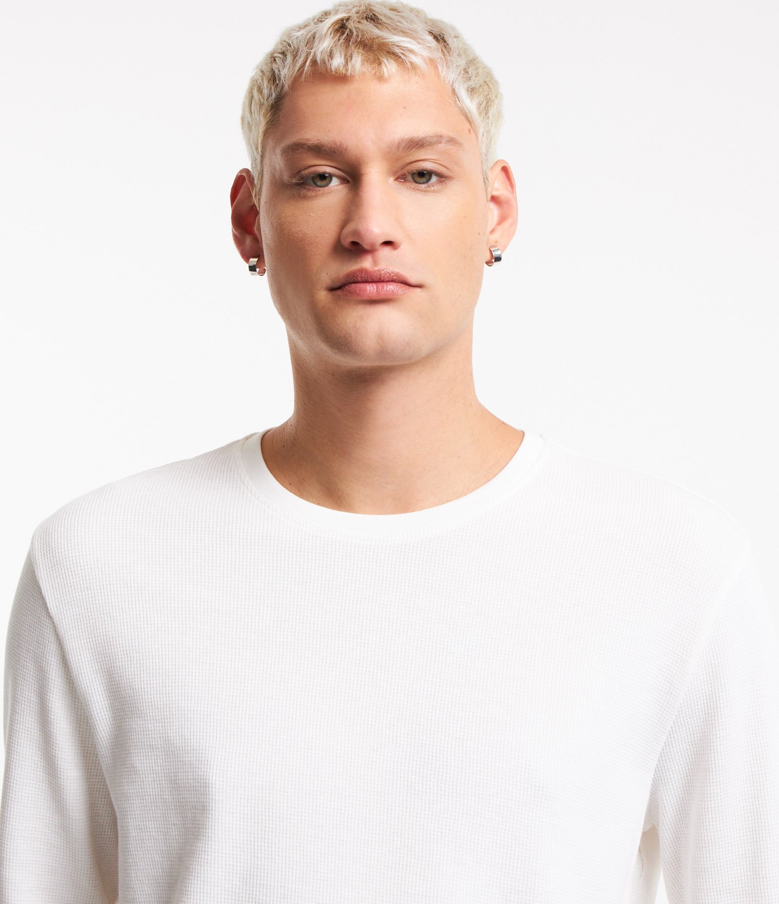 Camiseta Regular em Algodão com Textura Waffle e Manga Longa Branco 4