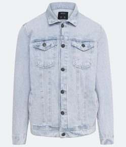 Jaqueta Trucker Jeans com Bolsos Frontais e Recortes