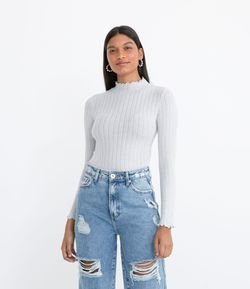 Blusa Manga Longa em Tricô Gola Alta com Detalhe Franzido