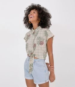 Camisa Manga Curta Estampa Grid com Abacaxi e Amarração 