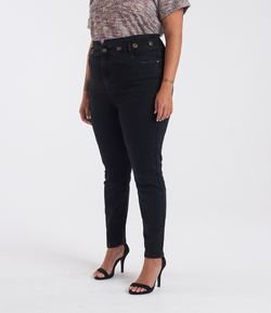 Calça Jeans Skinny com Ilhós Curve & Plus Size