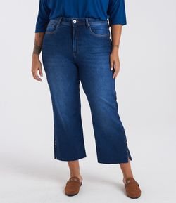 Calça Jeans Reta com Pérola na Barra Curve & Plus Size