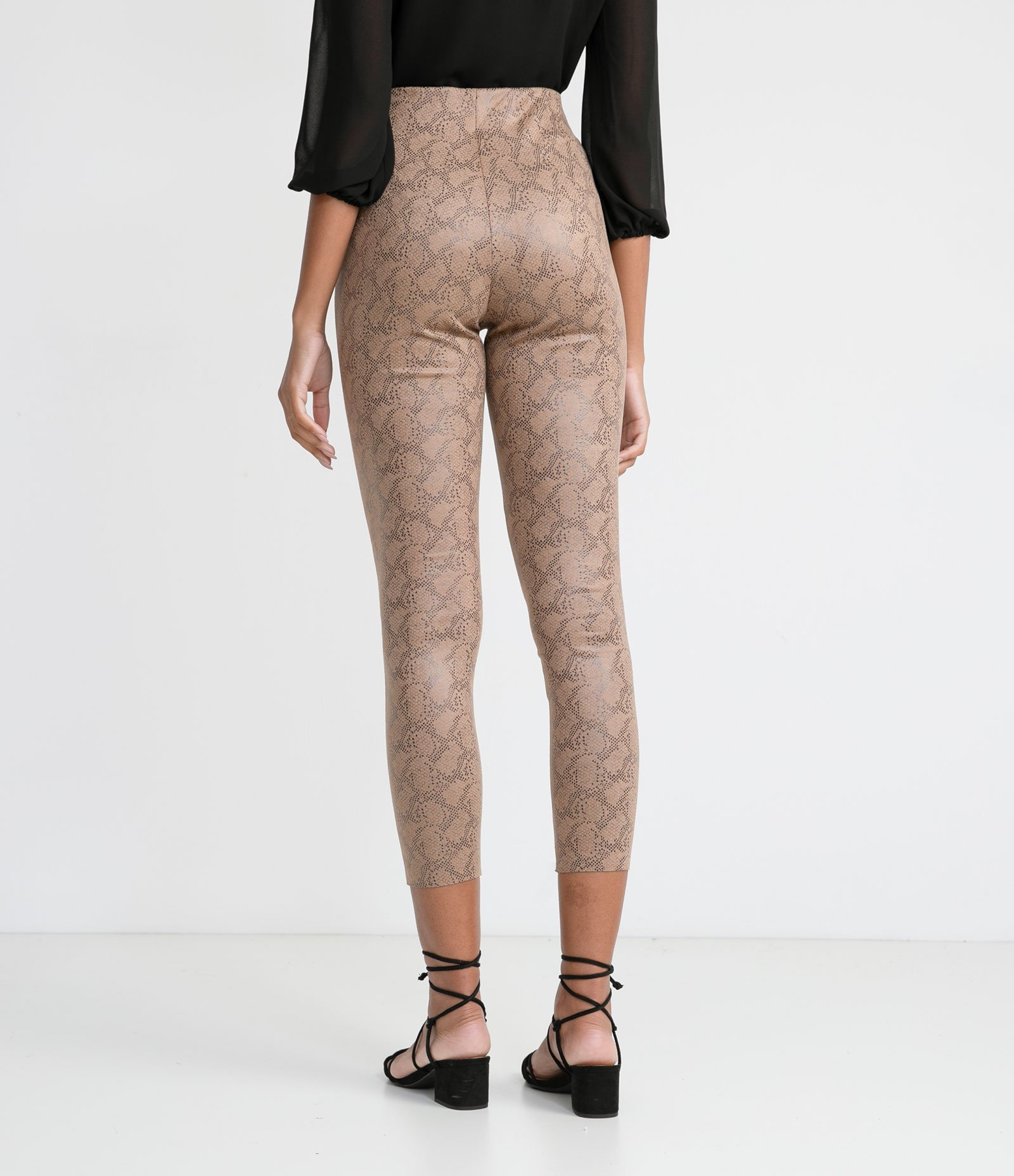 Calça Legging Animal Print com Ziper Lateral Bege 2