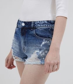 Short Jeans com Respingos e Rasgos 