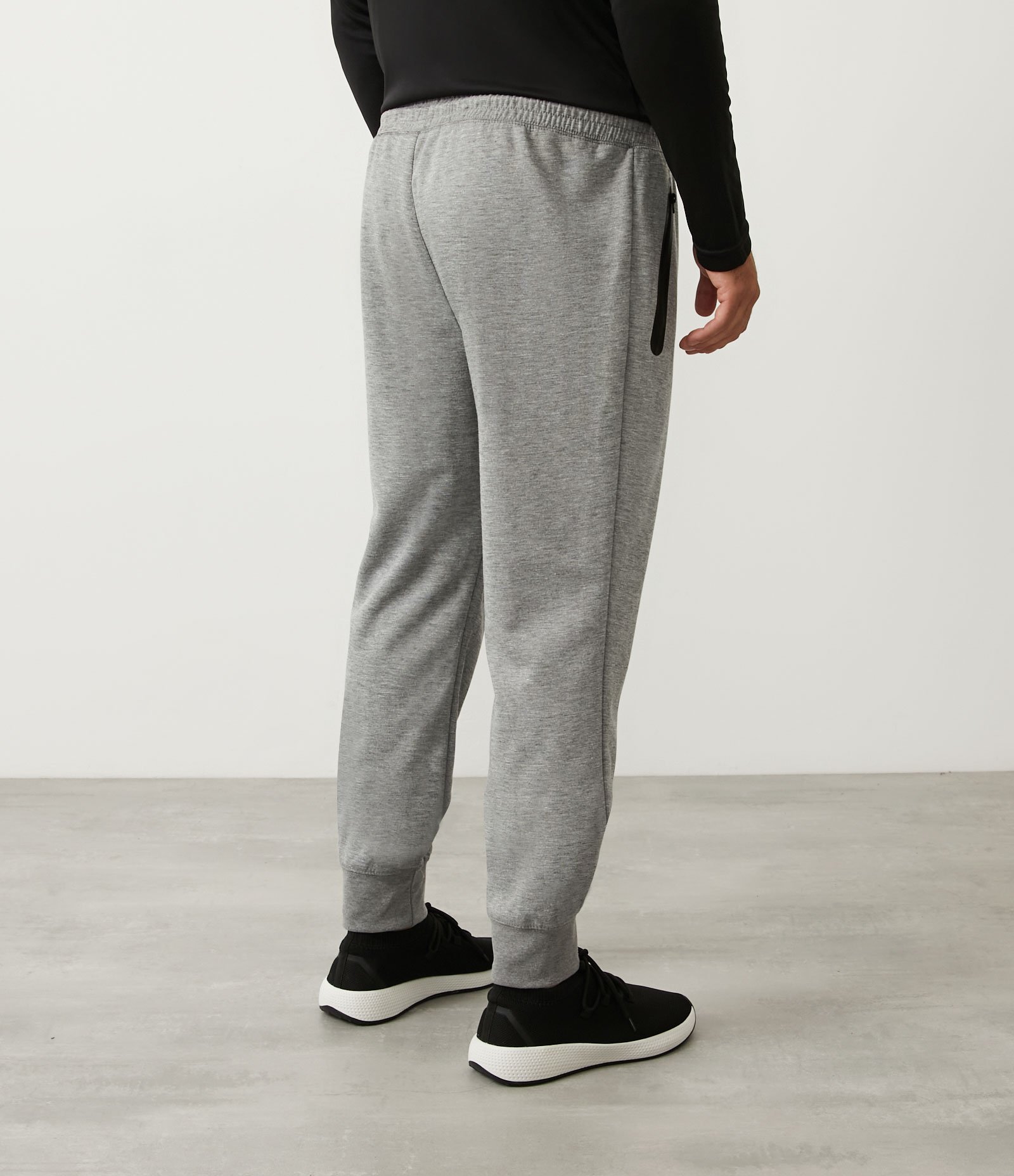 Calça Jogger Esportiva em Moletom Tecnológico Cinza Claro 3