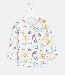 Camiseta Infantil Estampa de Pipas e Nuvens - Tam 1 a 5 anos