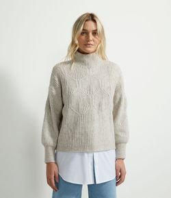 Blusão Suéter em Tricot com Gola Alta Fios Mesclados e Pontos Diferenciados
