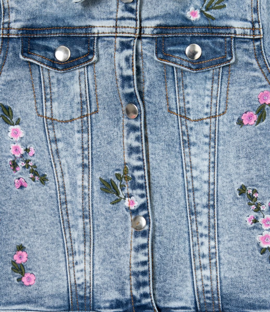 calça jeans bordada com flores renner