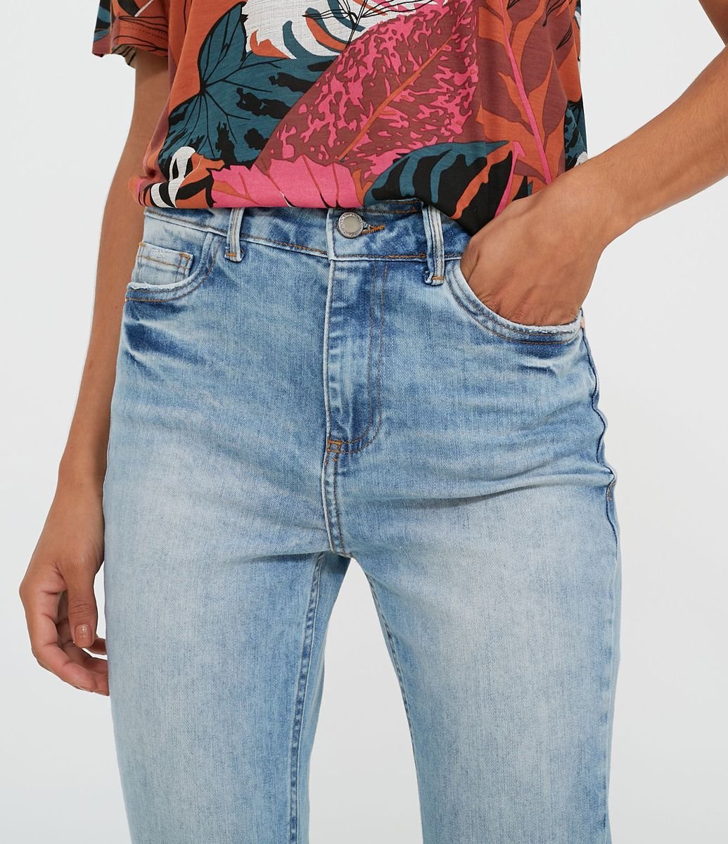 calça boot cut renner