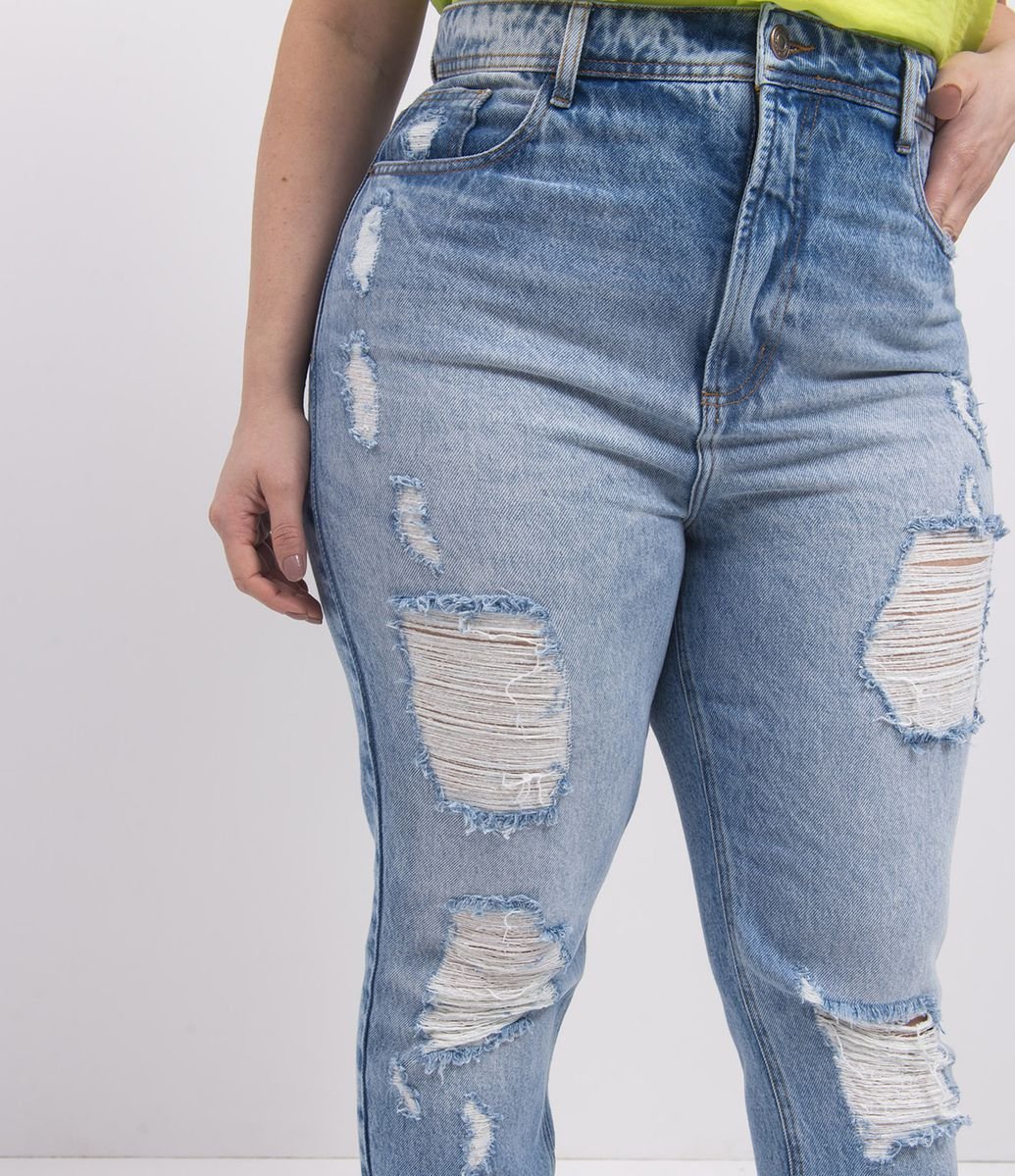 Calça Mom Jeans Com Rasgos Curve And Plus Size Azul Renner