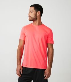 Camiseta Esportiva Manga Curta com Refletivo na Lateral e Recorte nas Costas