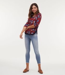 Calça Skinny com Puídos em Jeans 