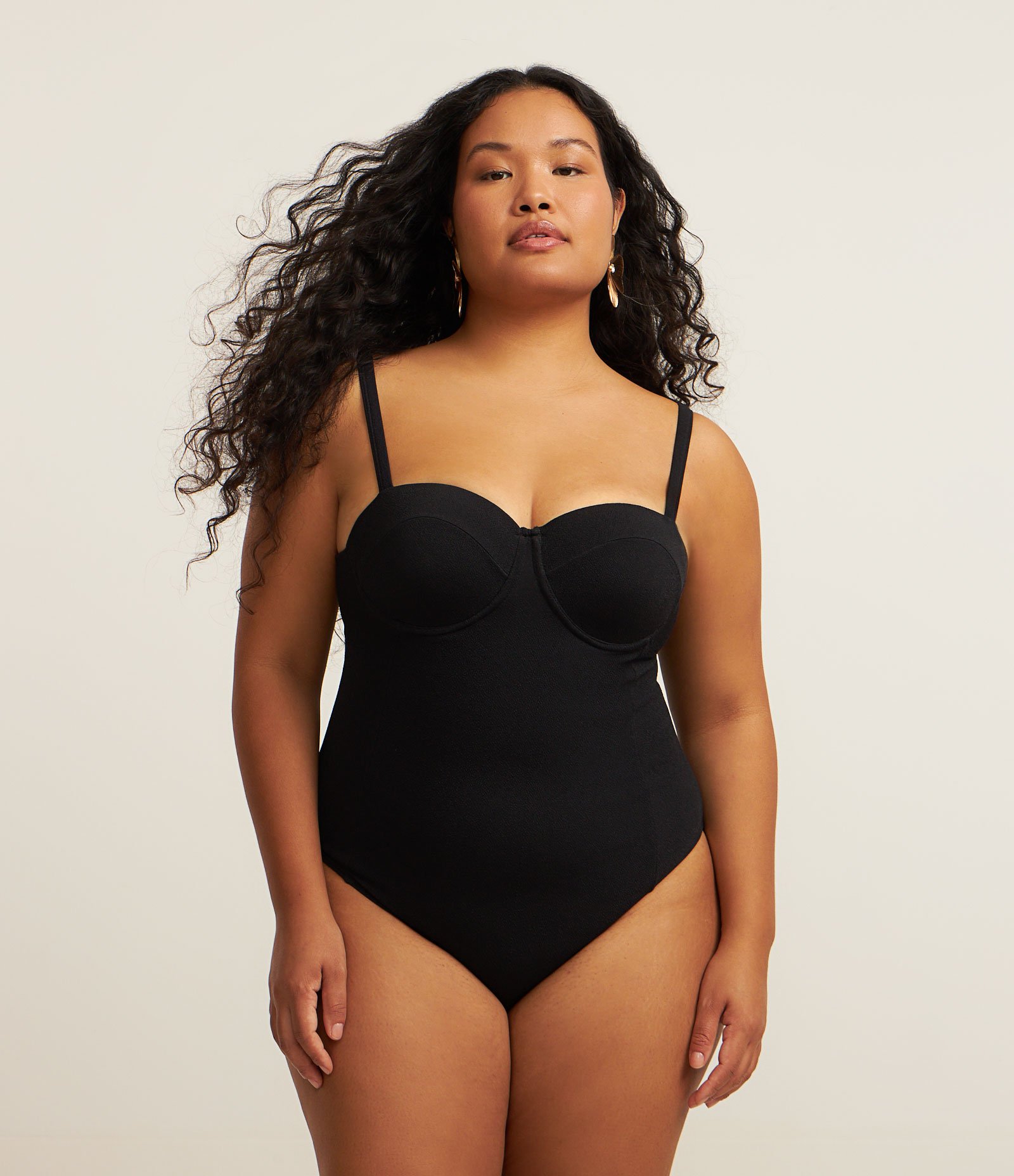 Maiô Meia Taça em Poliamida com Bojo Curve & Plus Size Preto 1