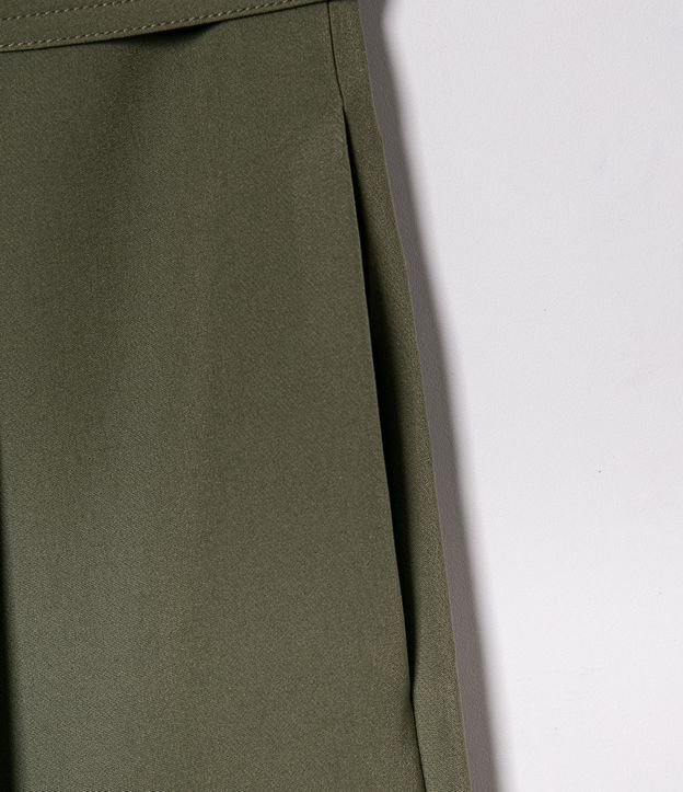 Pantalón Clochard en Sastrería sin Estampa con Cinturón Verde 8