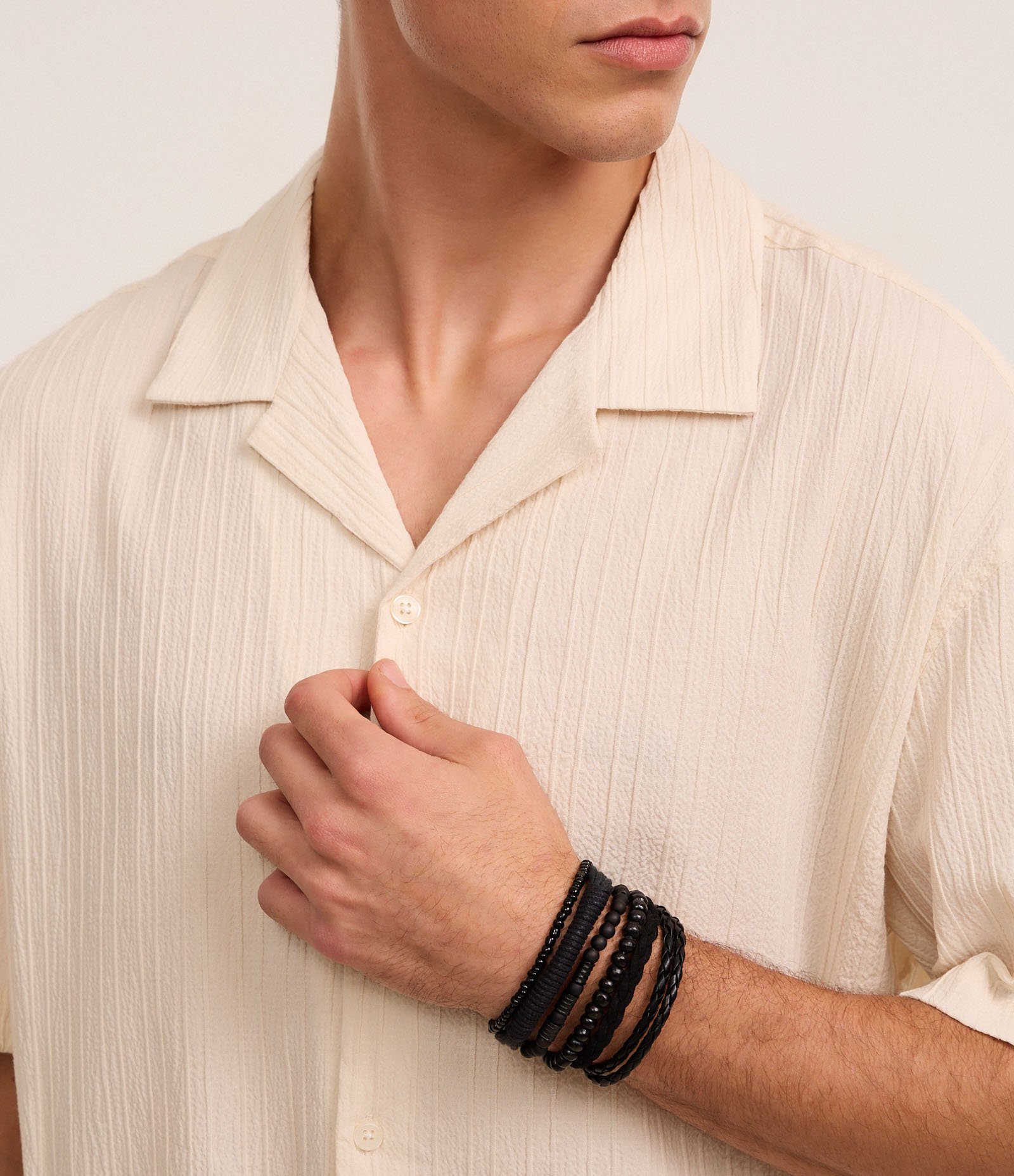 Kit 6 Pulseiras Masculinas Trançadas e com Bolinhas Preto 7