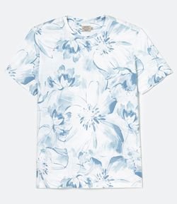 Camiseta em Algodão Peruano Estampa Floral Aquarela