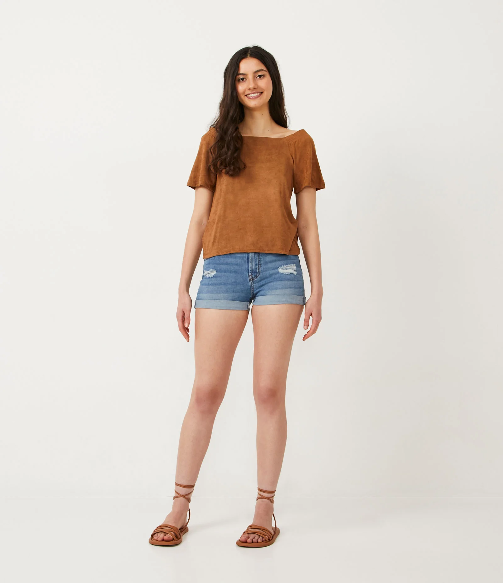 Short Hot Pants em Jeans com Rasgos e Puídos Azul 1
