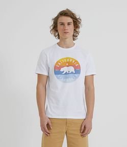 Camiseta Manga Curta em Algodão Estampa Urso California Lifestyle
