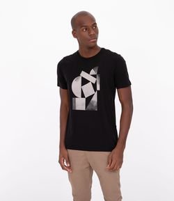 Camiseta Manga Curta Estampa Geométrica 