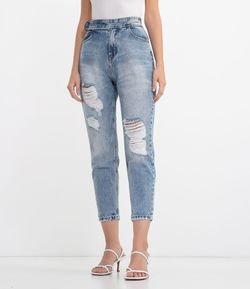 Calça Mom Jeans Lisa com Puídos e Cinto