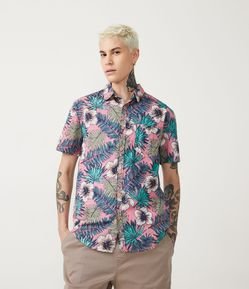 Camisa em Algodão com Estampa Floral e Bolso