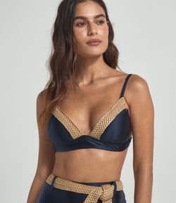 Biquíni Top Triângulo Fixo com Macramê e Bojo Removível