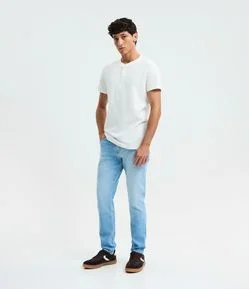 Calça Skinny Jeans com Bolsos