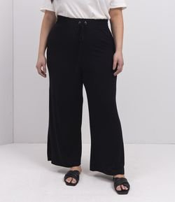 Calça Pantalona Lisa com Amarração Curve & Plus Size