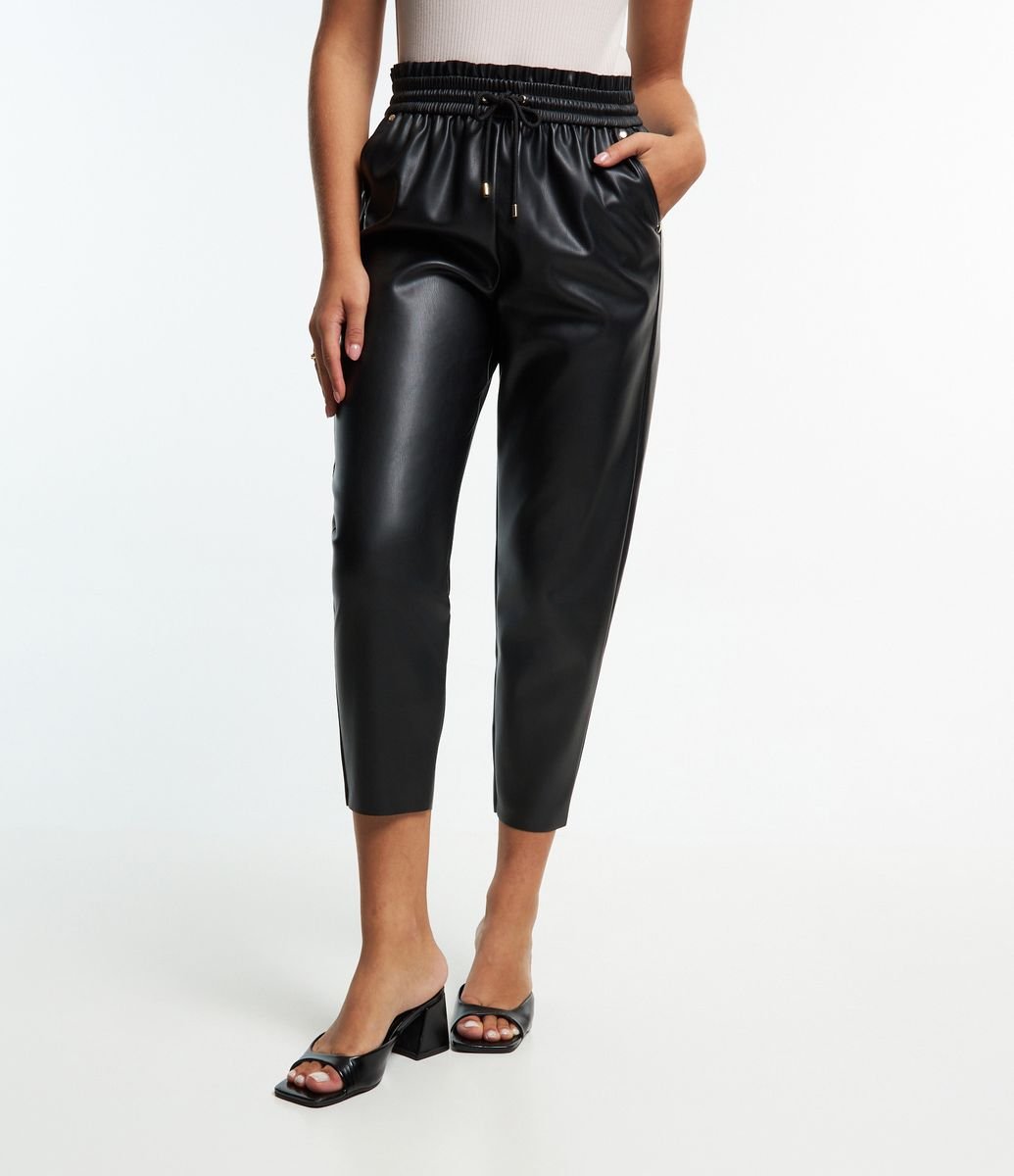 Calça Jogger com Cós Elástico Preto