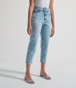 Calça Mom Jeans Lisa com Cinto