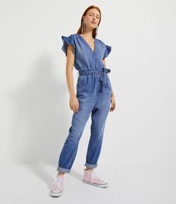 Macacão Longo com Babado na Manga em Jeans