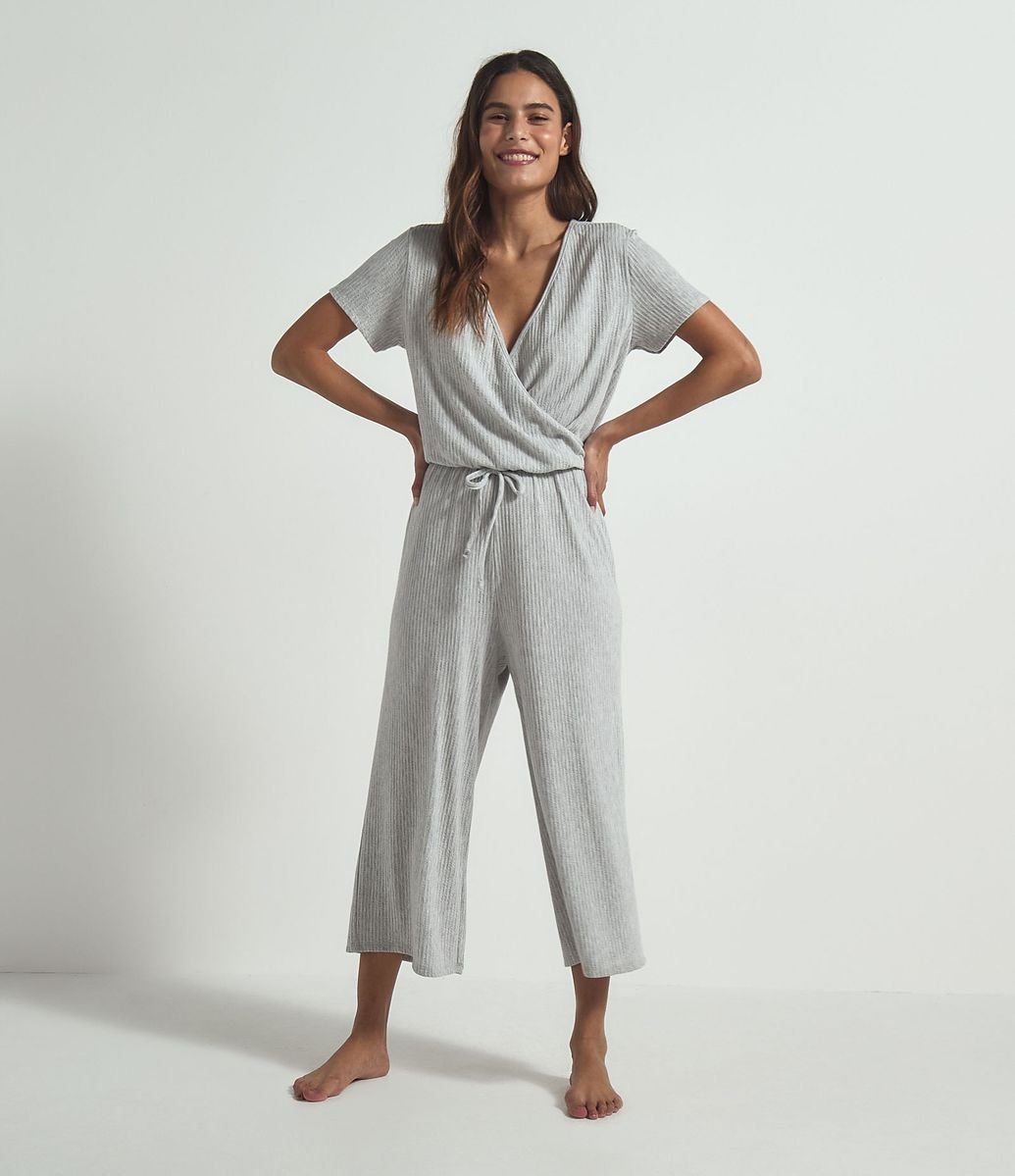 pijama macacao renner