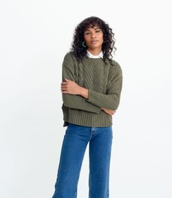 Blusão Suéter em Tricô Chenille com Pontos Trançados e Toque Macio