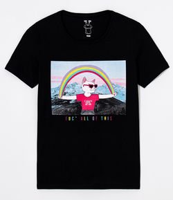 Blusa Manga Curta Estampa Gatinha e Arco-Íris