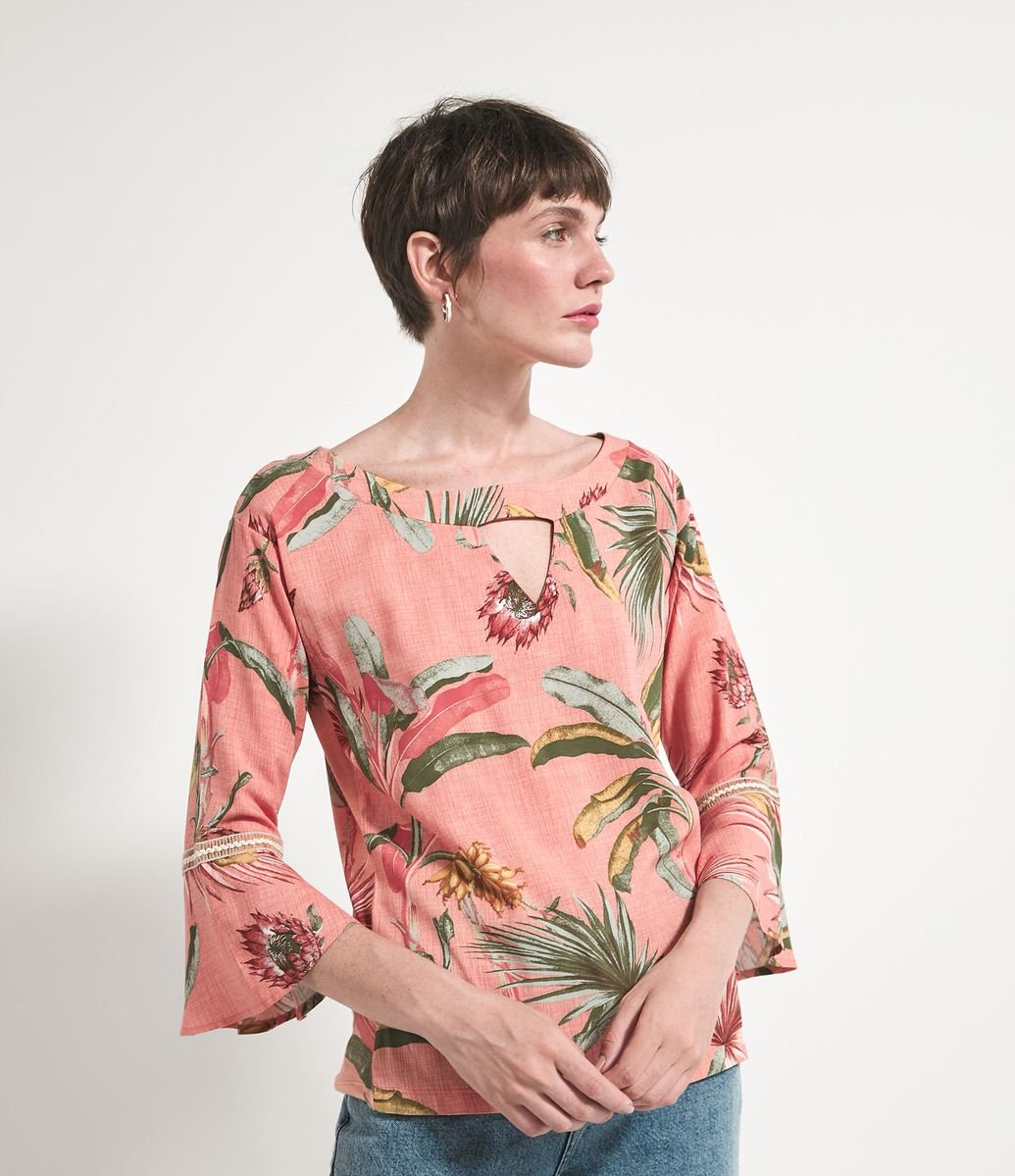 Blusa Bata em Viscose Estampa Folhagens Menor preço em Blusa Bata em Viscose Estampa Folhagens
