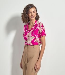 Blusa Manga Curta Gola V Estampa Floral Comfy