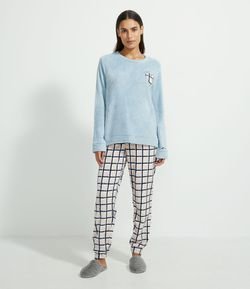 Pijama Longo em Fleece Estampa Xadrez e Coração