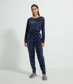 Pijama Blusa Manga Longa e Calça em Plush Poá e Estampa Escrito Love