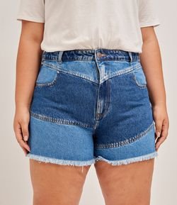 Short Mom Jeans com Recortes Curve & Plus Size